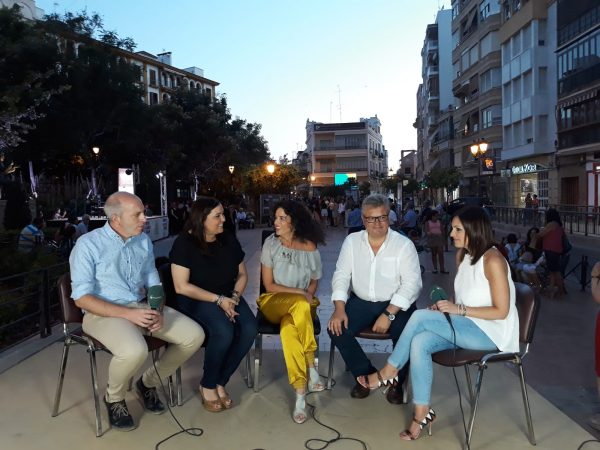 Éxito comercial y de asistencia en el I festival de comercio Éxito comercial y de asistencia en el I festival de comercio