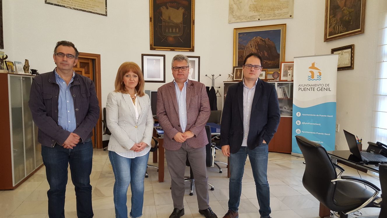 «Engrasamos maquinaria» para las próximas campañas